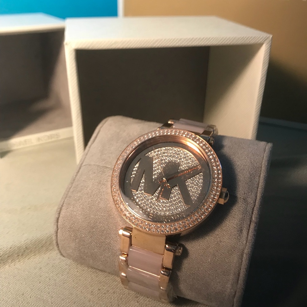 Rose gold MICHAEL KORS women’s watch!!!!